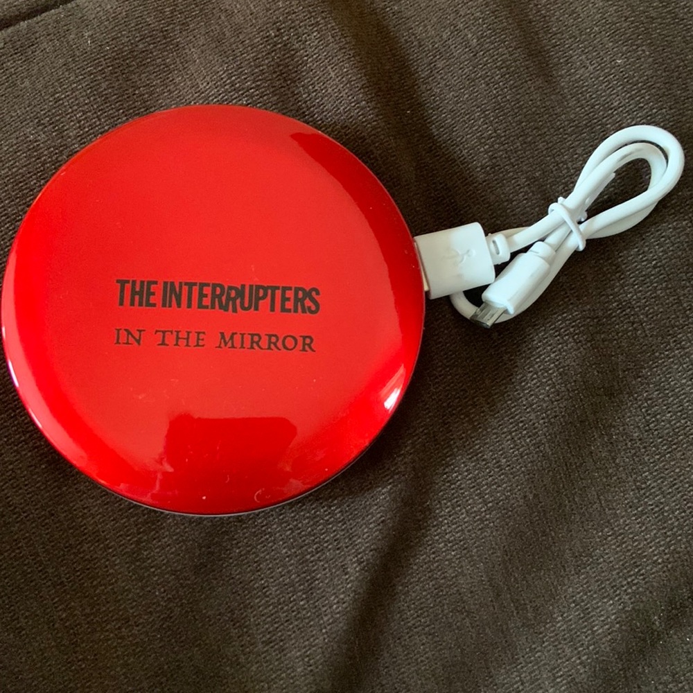 NWOT Interrupters USB Light Up Compact - Rare!